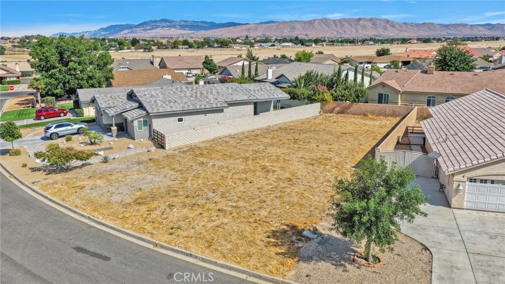 12977 Briarcliff