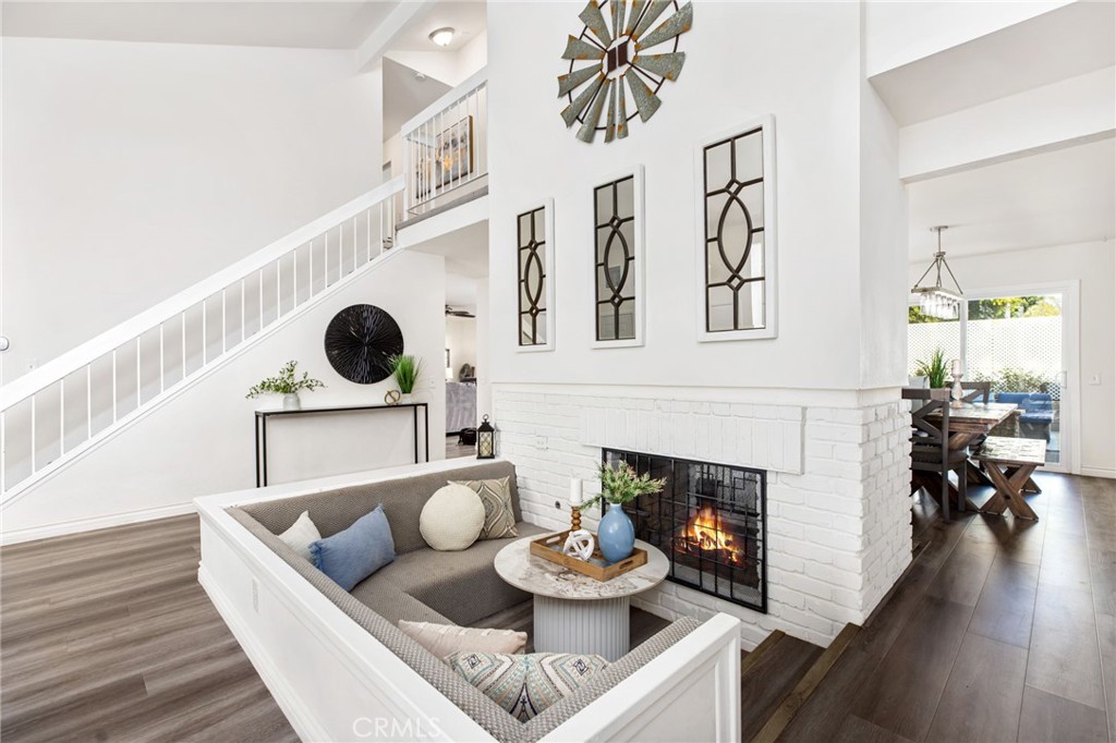 24465 Peacock St