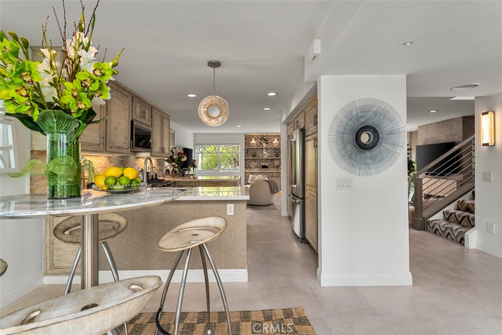 23 Canyon Crest