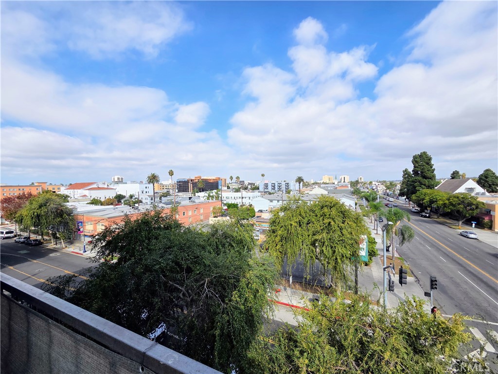 Alamitos Beach (AB) - Residential Lease