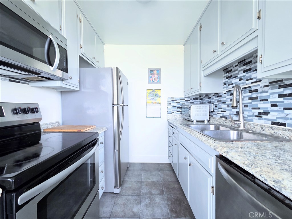 Alamitos Beach (AB) - Residential Lease