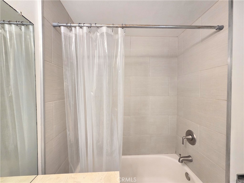 Alamitos Beach (AB) - Residential Lease