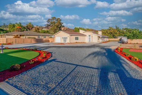 10473 Towns Lakeside CA 92040
