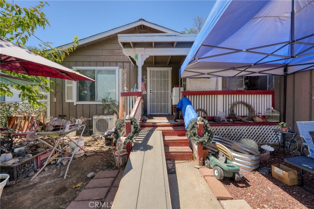 4113 Spruce