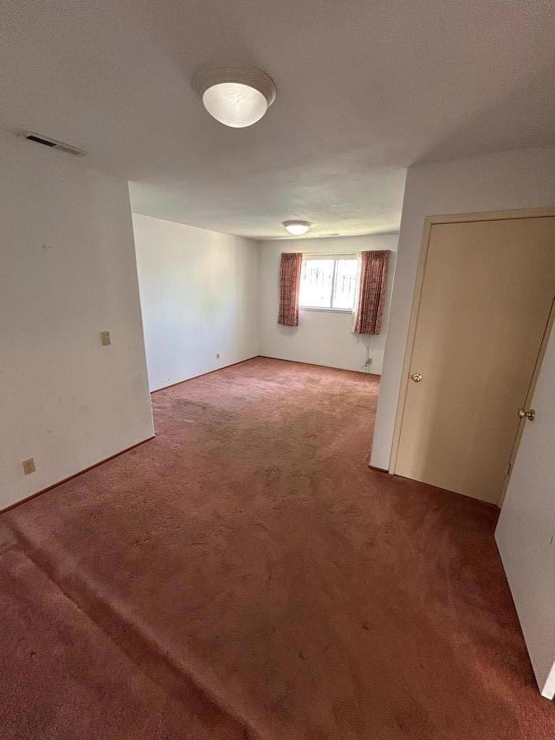983 Flint Way