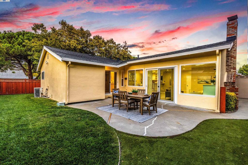 THE LAKE - Residential