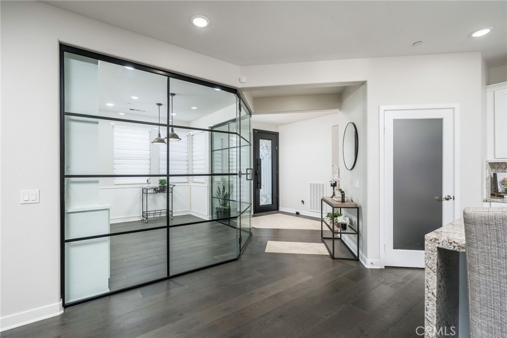 1525 Overpark Lane