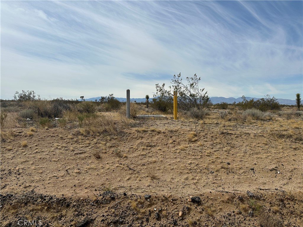 227 E Vac Cor Ave J/227th