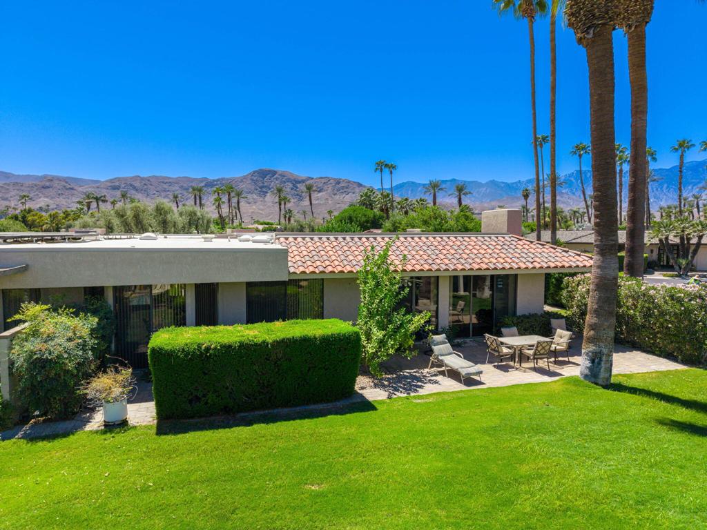 The Springs C.C. - Residential Lease