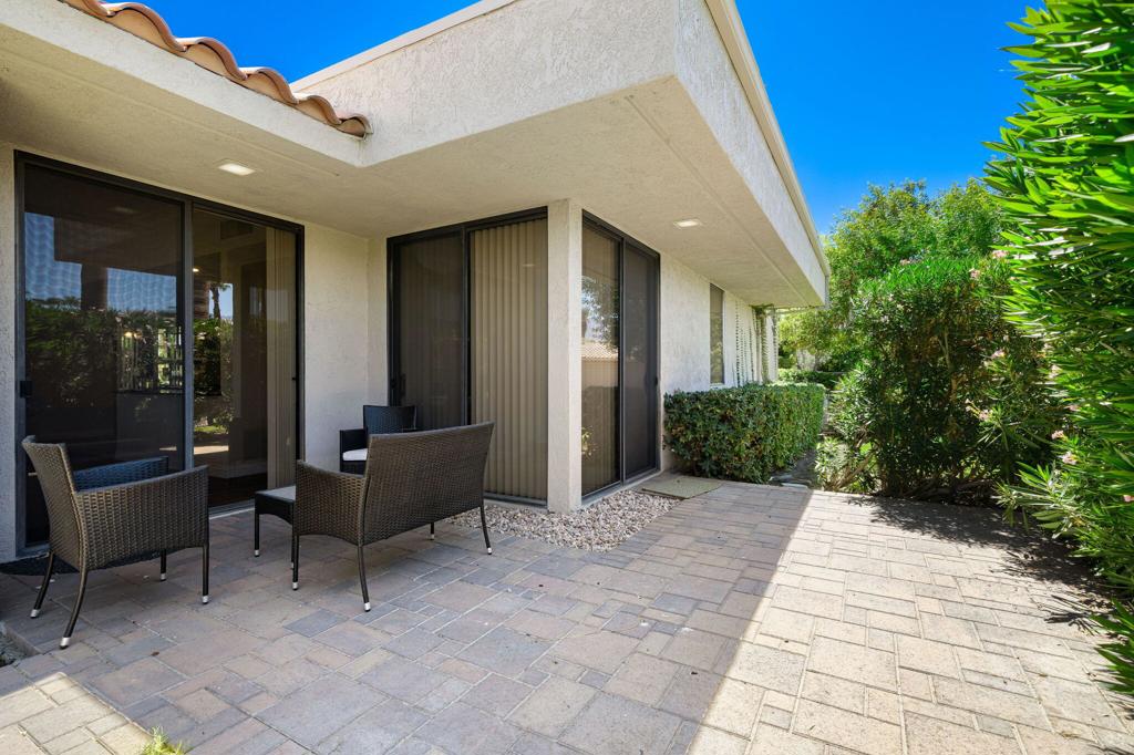The Springs C.C. - Residential Lease