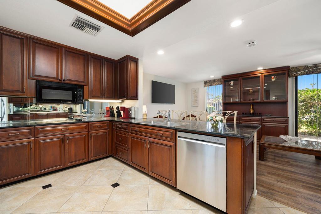 The Springs C.C. - Residential Lease