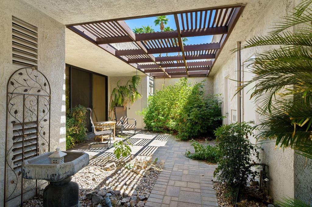 The Springs C.C. - Residential Lease