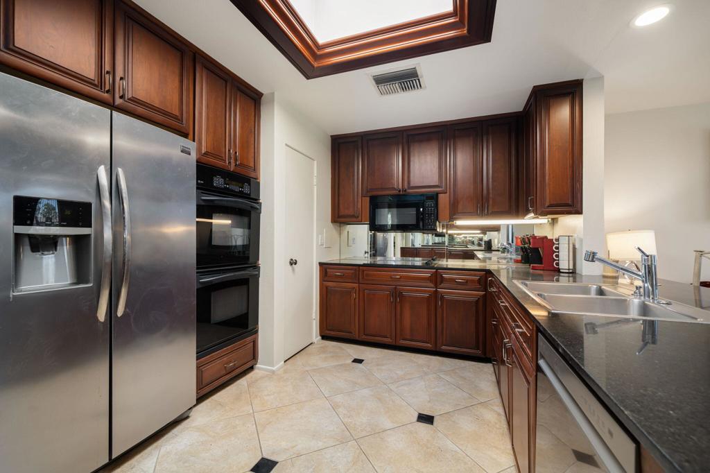 The Springs C.C. - Residential Lease