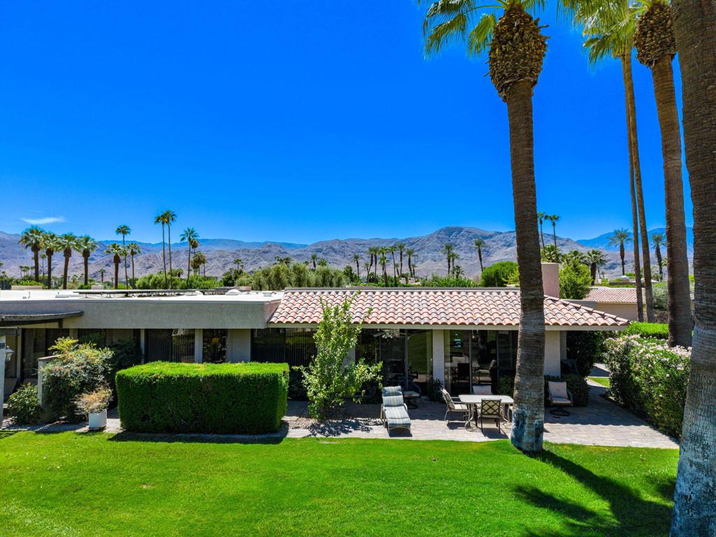 The Springs C.C. - Residential Lease