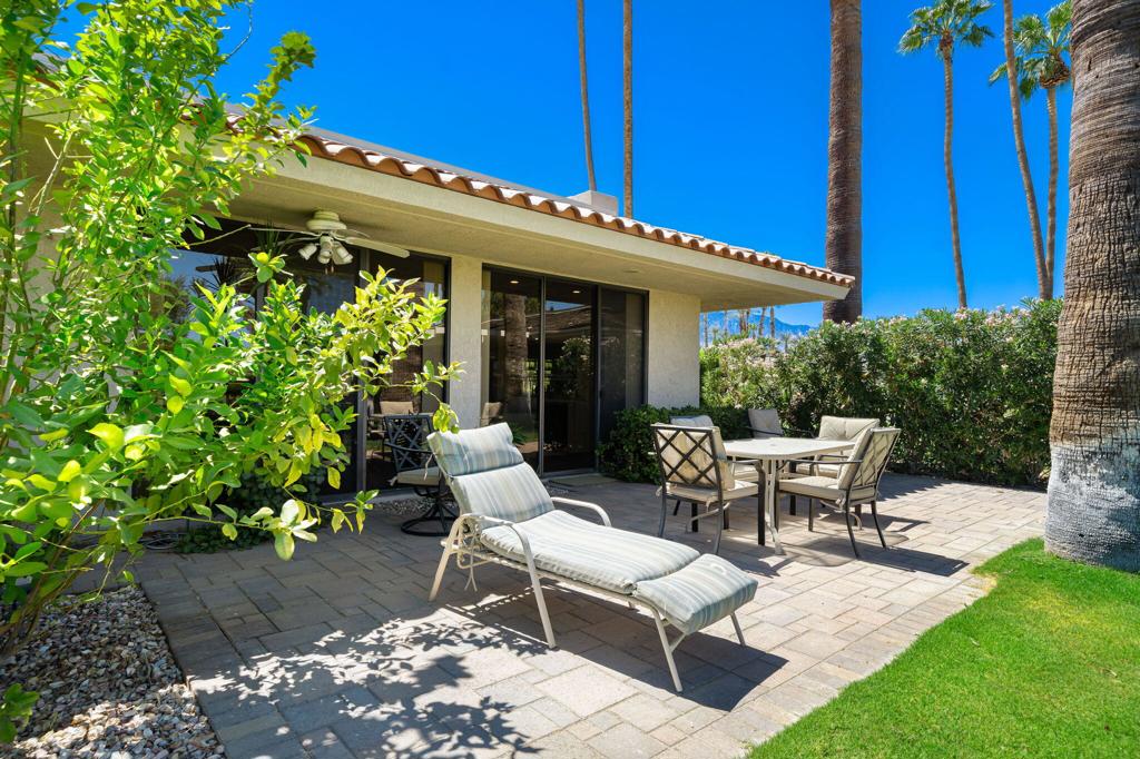 The Springs C.C. - Residential Lease