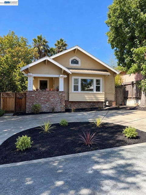 Photo of 3292 Kelly St ST, Hayward, CA 94541 (MLS # 41148574)