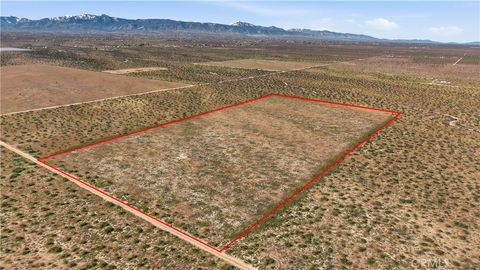 Photo of 0 Vinton, Adelanto, CA 92301 (MLS # CV26047811)