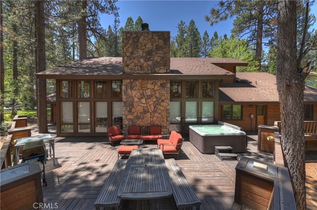 733 Winterset Court