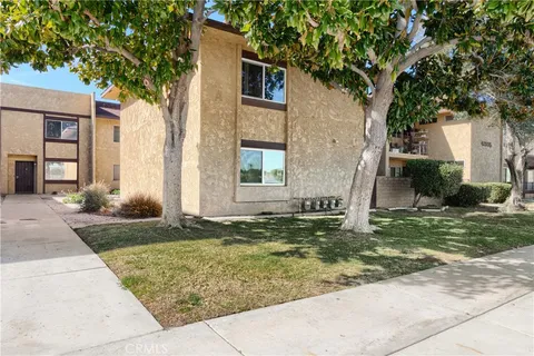 MLS: SR26101145