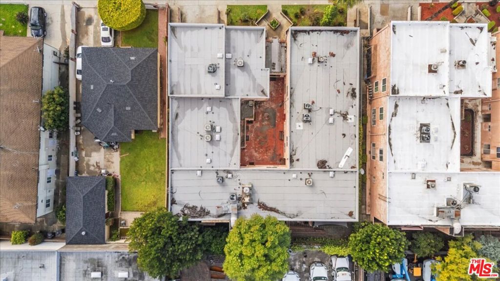 708 N Eucalyptus Avenue 104