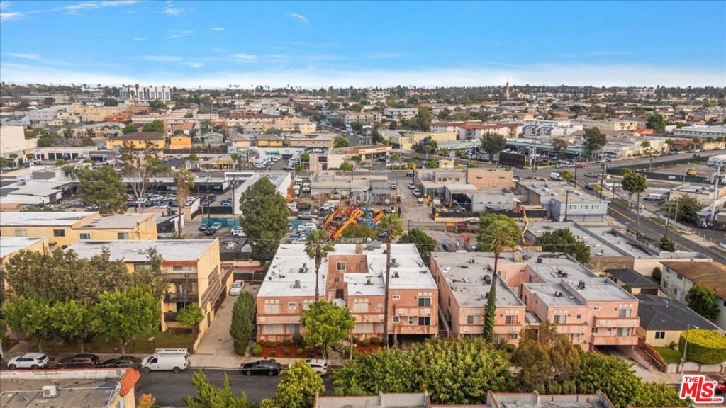 708 N Eucalyptus Avenue 104