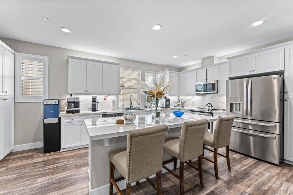 543 W Foothill Blvd 120