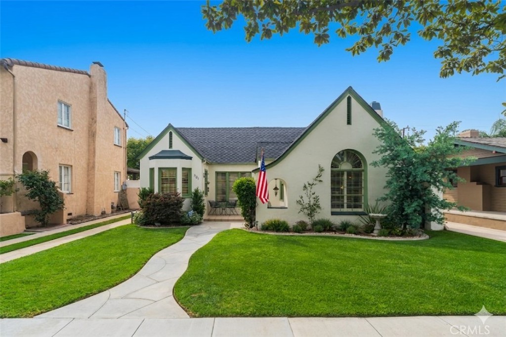 331 N Pine
