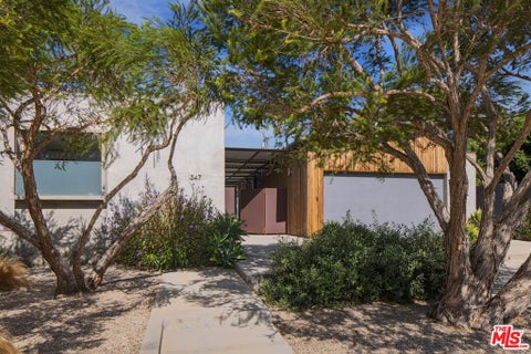 Photo of 1347 Palms Boulevard, Venice, CA 90291 (MLS # 26101765)
