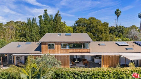 Photo of 1347 Palms Boulevard, Venice, CA 90291 (MLS # 26101765)