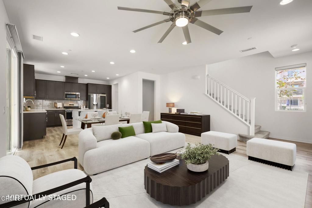168 Townsite Promenade