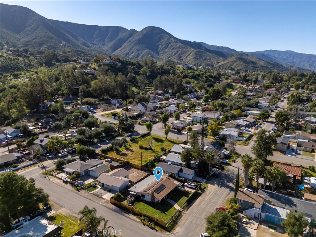 17687 Bobrick Avenue