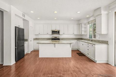 Tiny photo for 28922 Newport Road Rd, Temecula, CA 92591 (MLS # 260009625SD)