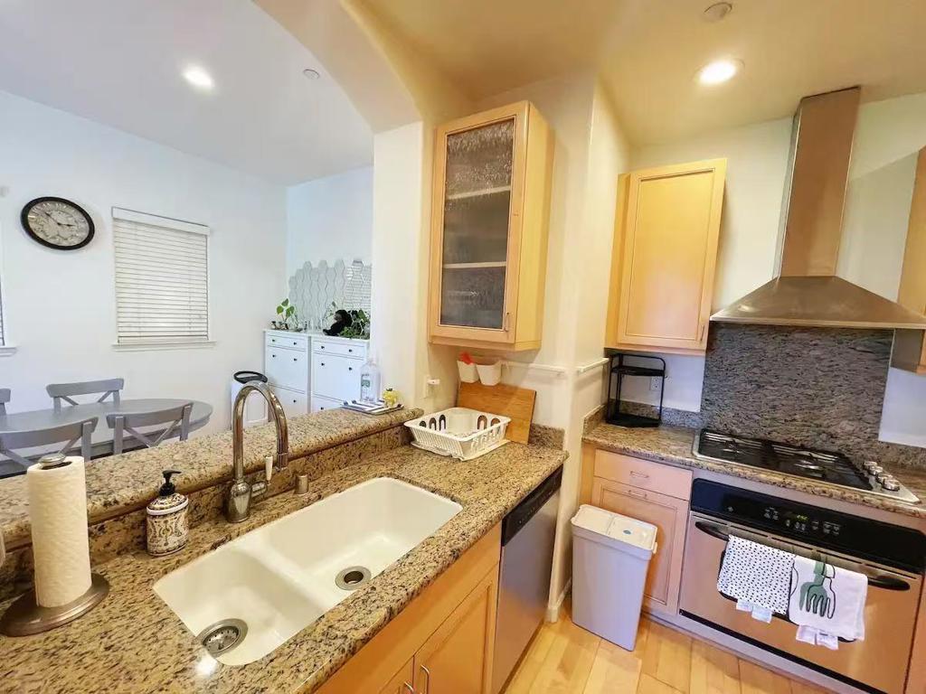 19999 Stevens Creek Boulevard 209