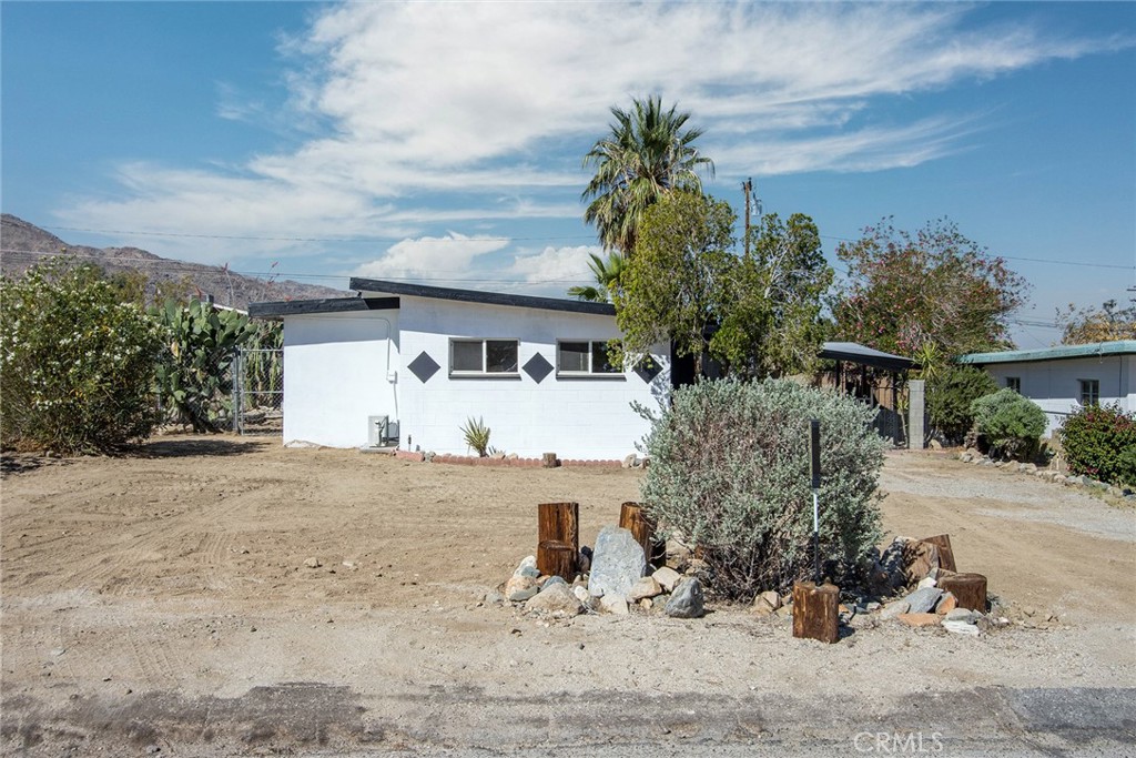 7362 Sahara Avenue