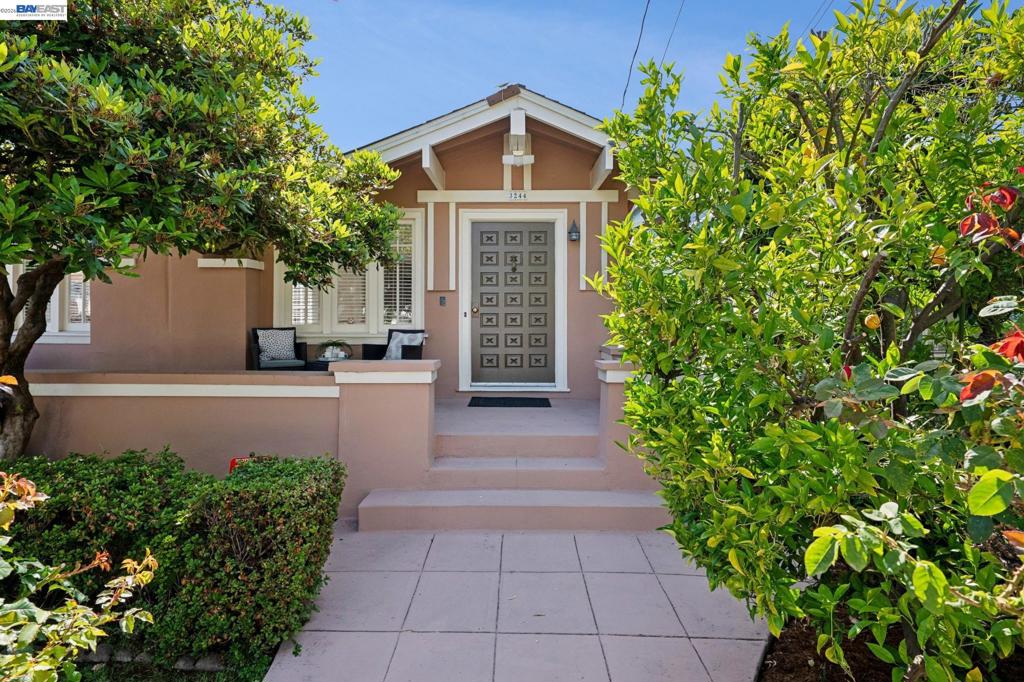 3244 Fernside Blvd BLVD, Alameda CA 94501