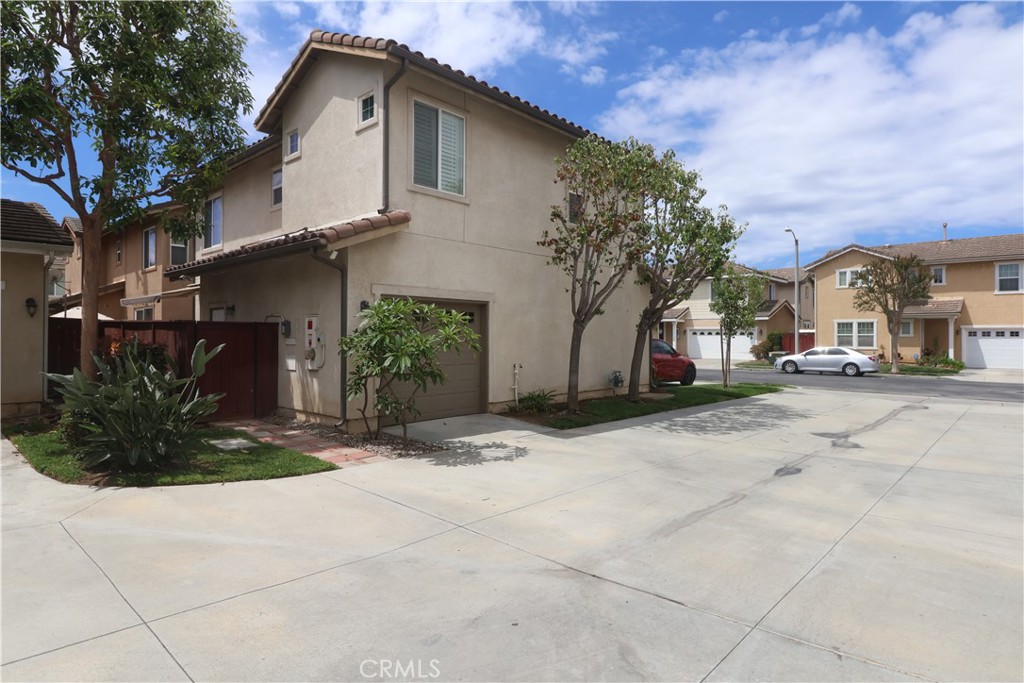 22838 Serra Drive