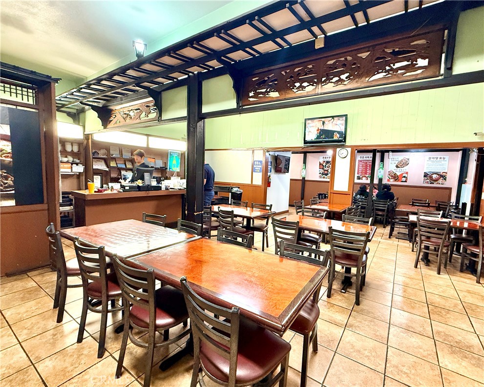 9567 Garden Grove Blvd