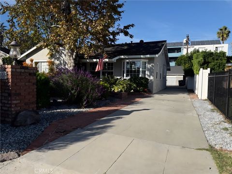 11559 Blix Street Valley Village CA 91602
