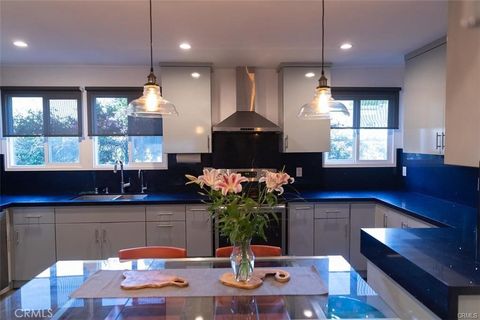 Photo of 1834 9th, Santa Monica, CA 90404 (MLS # SR25280345)