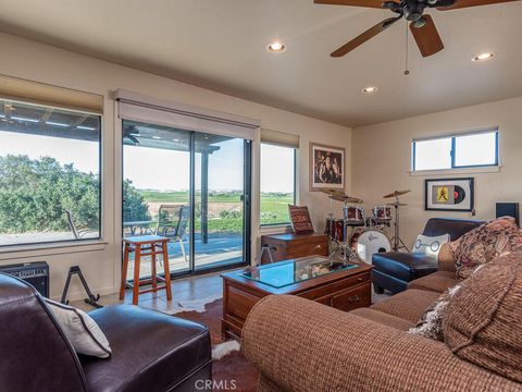 Tiny photo for 7790 Airport Road, Paso Robles, CA 93446 (MLS # NS26096797)
