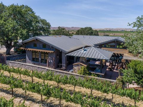 Tiny photo for 7790 Airport Road, Paso Robles, CA 93446 (MLS # NS26096797)