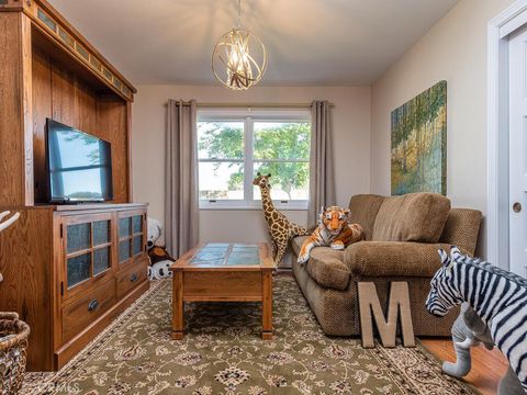 Tiny photo for 7790 Airport Road, Paso Robles, CA 93446 (MLS # NS26096797)