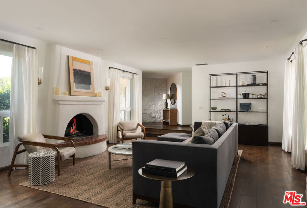 1214 Lomita Lane