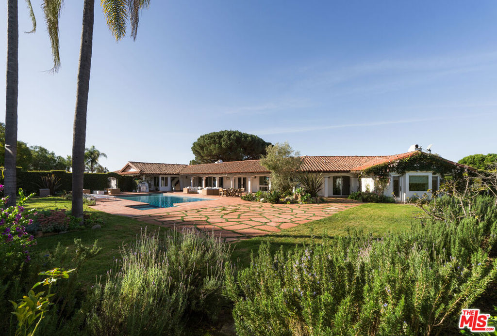 1214 Lomita Lane