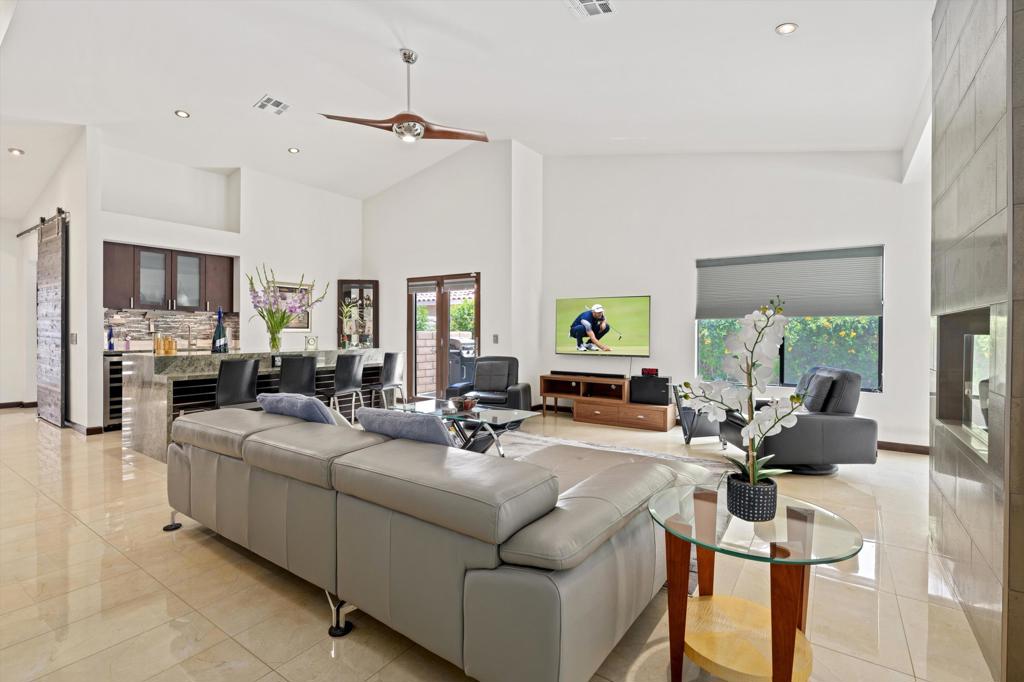 Tamarisk Estates - Residential