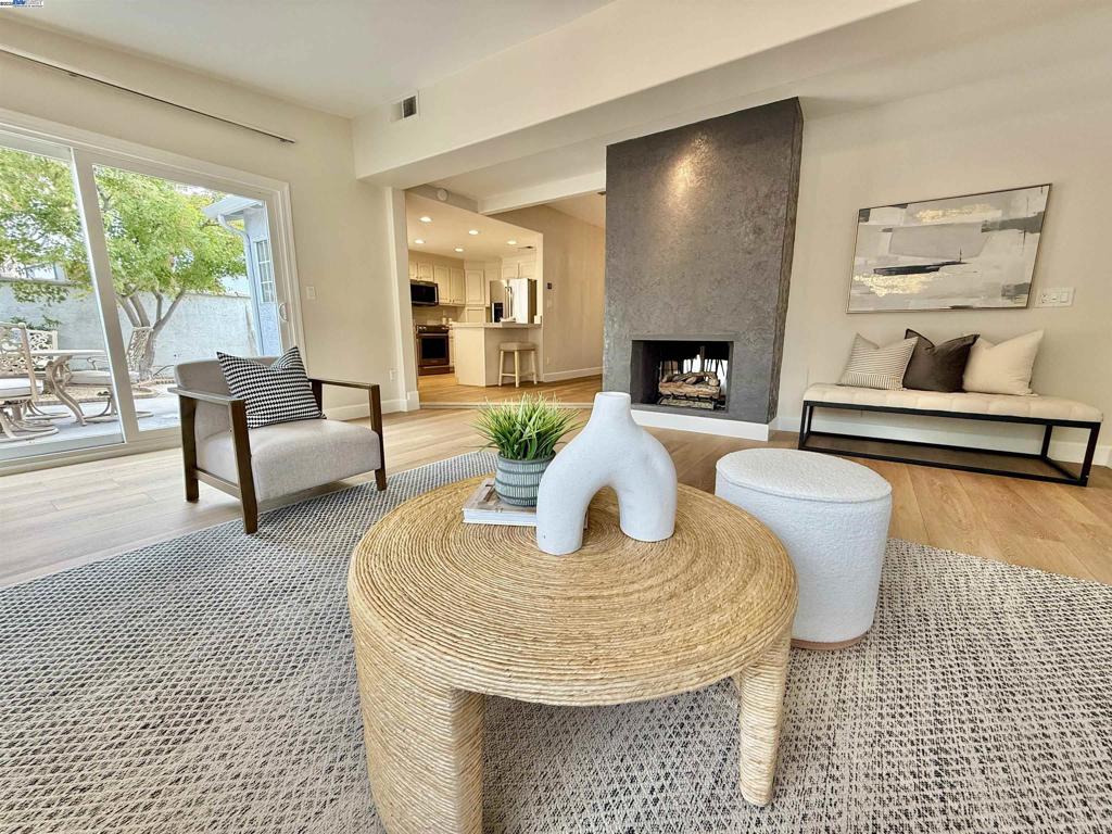 RHONEWOOD - Residential