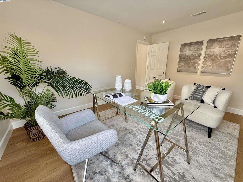RHONEWOOD - Residential