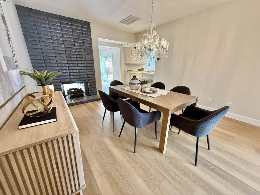 RHONEWOOD - Residential
