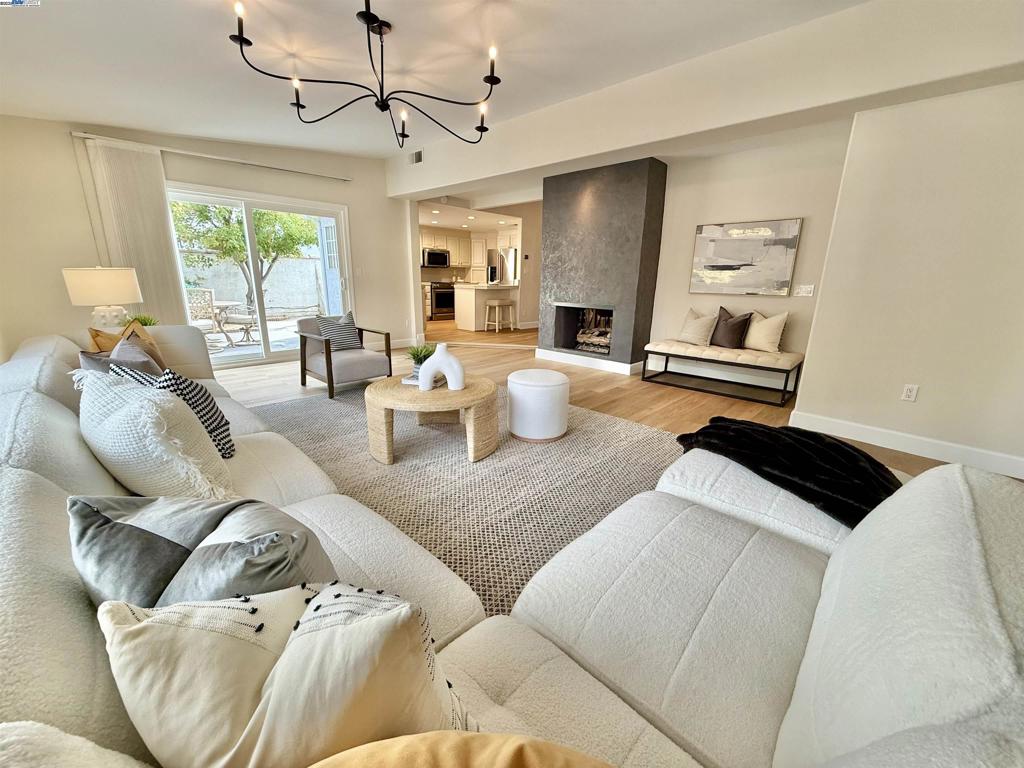 RHONEWOOD - Residential