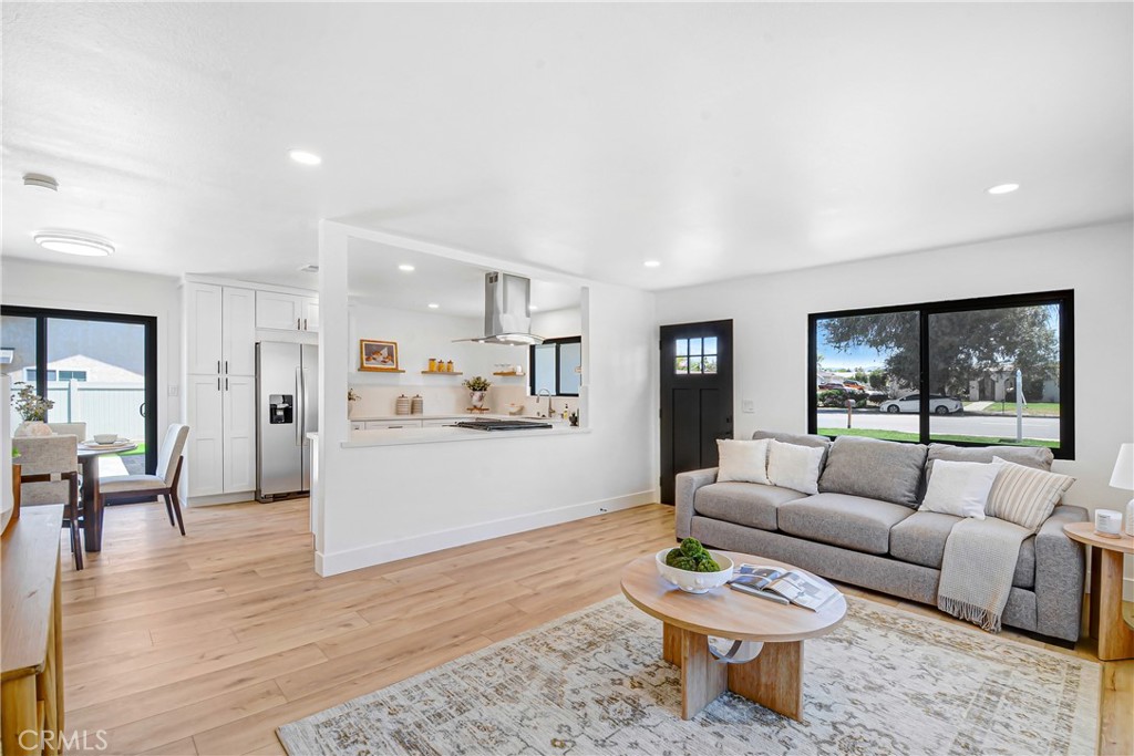 1335 Beaumont